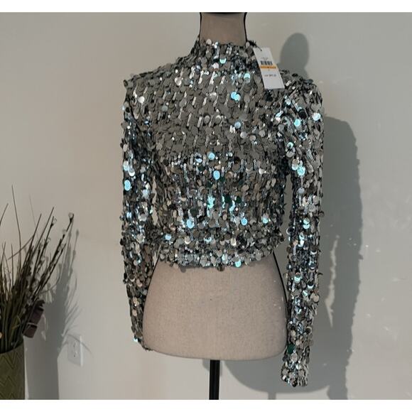 NWT $99 DKNY Silver Sequence Crop Top Size Small - Picture 2 of 7
